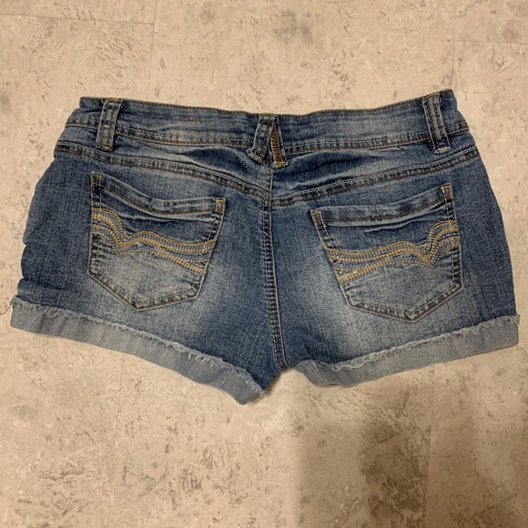 Truce Stretch Jean Shorts! - Picture 2 of 2
